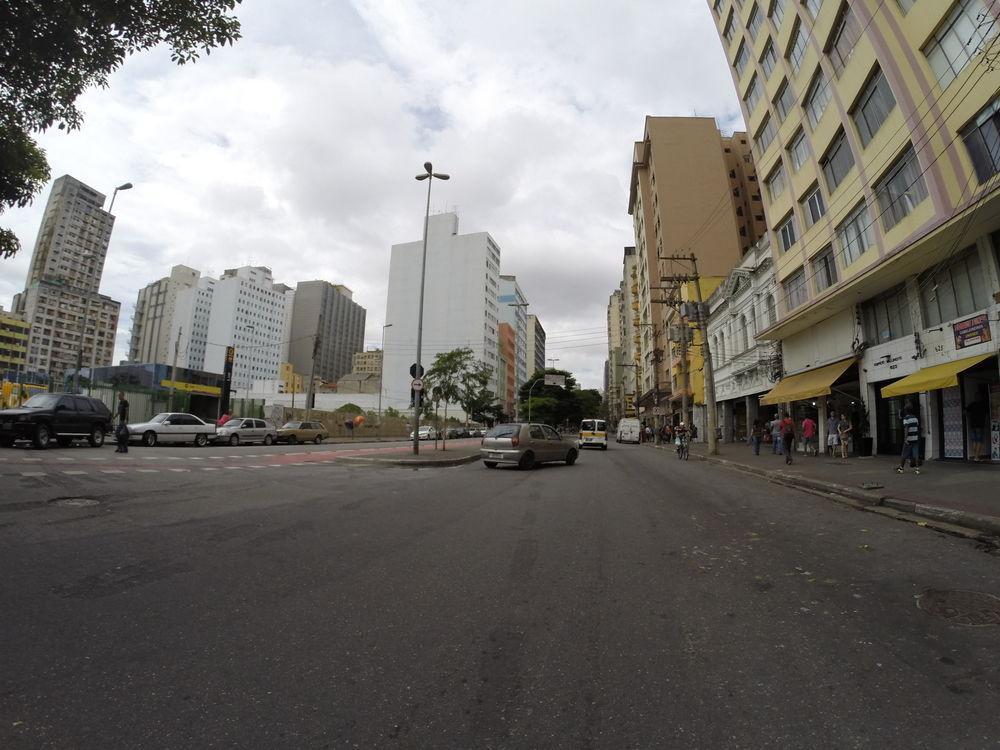 State Hostel - Em Frente Ao Metro Сан-Паулу Екстер'єр фото